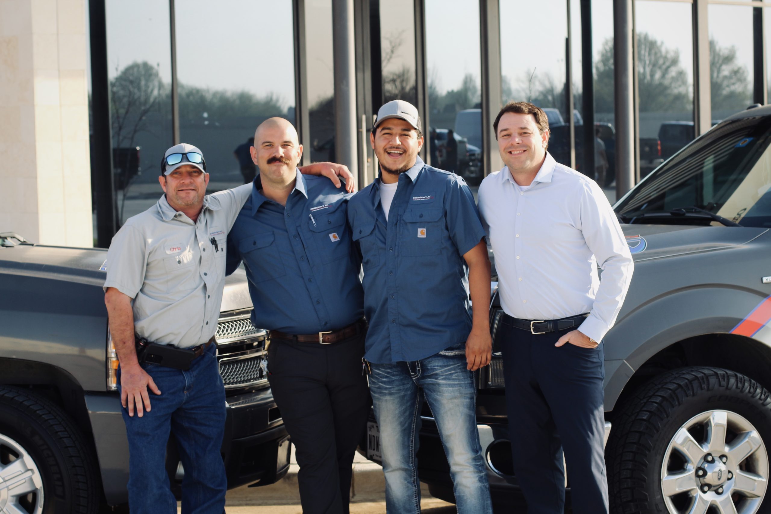 Emergency AC technicians